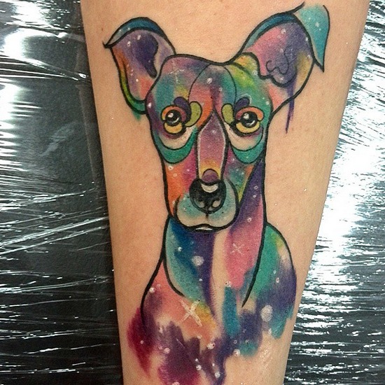 tatuaje sobre perros a color